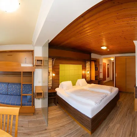 호텔 Hotel-pension Egger 3*