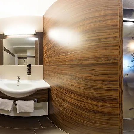 فندق Hotel-pension Egger غروسارل