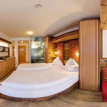 فندق Hotel-pension Egger غروسارل