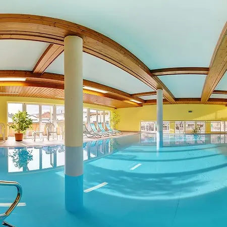 Hotel-pension Egger فندق