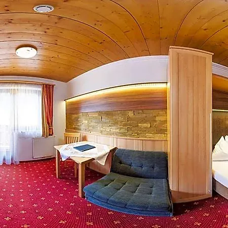 ホテル Hotel-pension Egger 3*