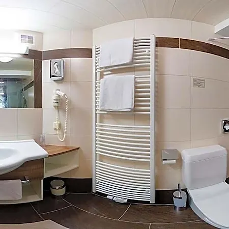 Hotel-pension Egger ホテル 3*